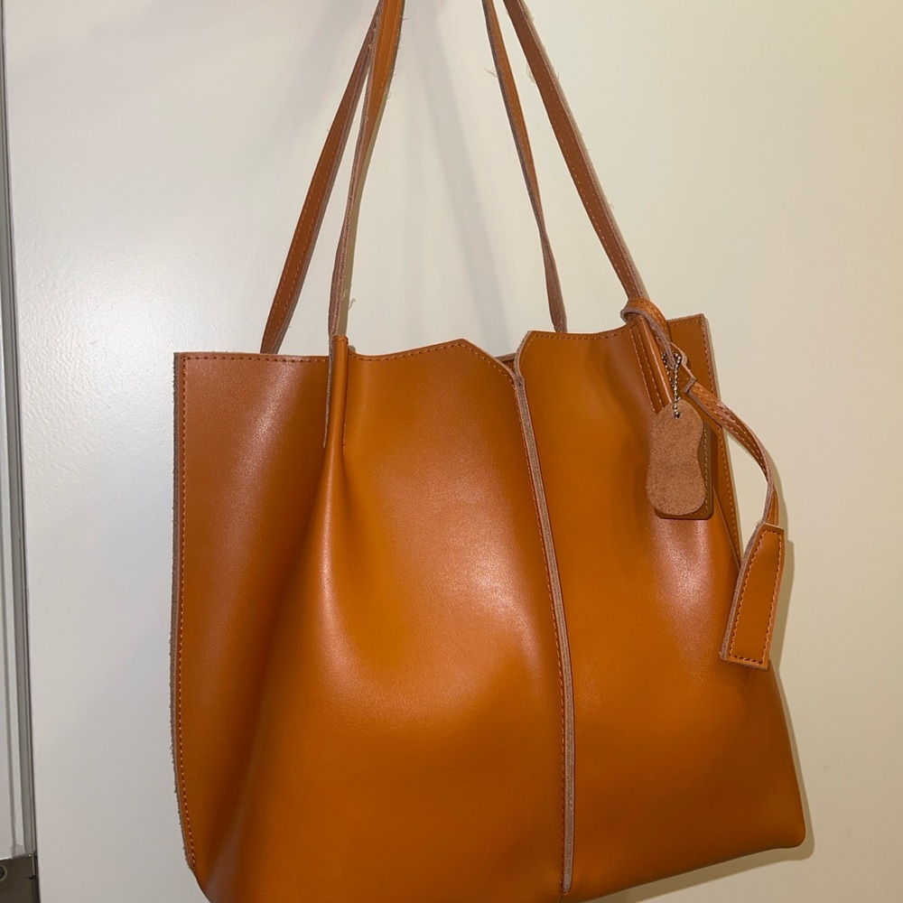 Burnt orange/brown shoulder bag